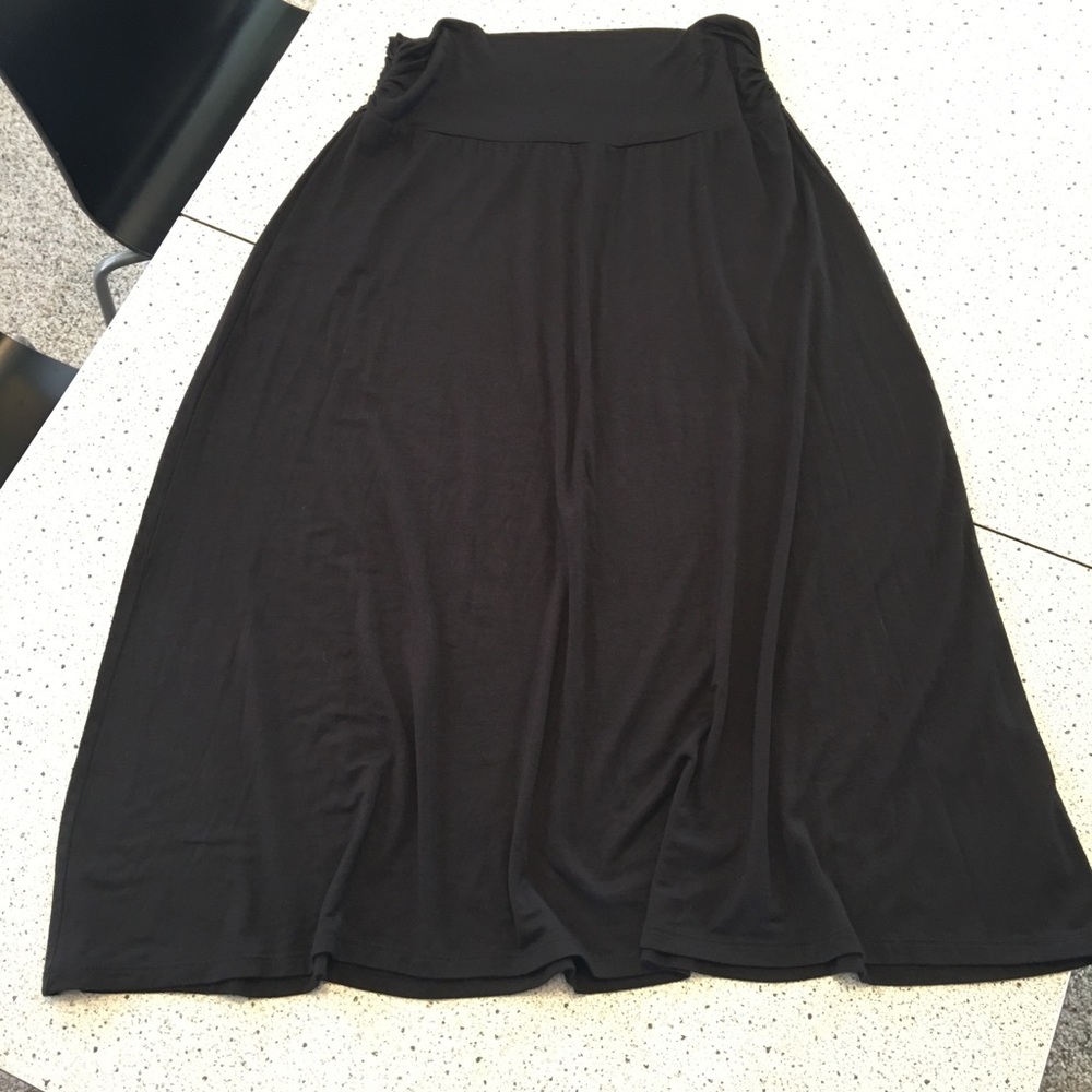 -Black Maxi Skirt